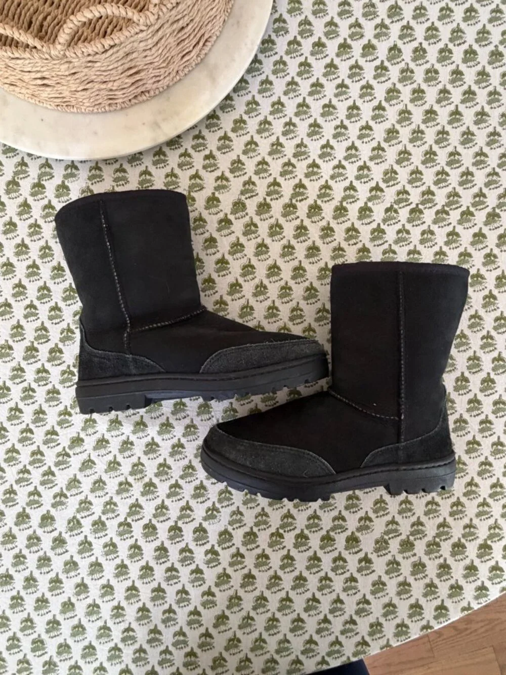 Black UGG Australian Made Classic 3/4 Boots | Size W 8